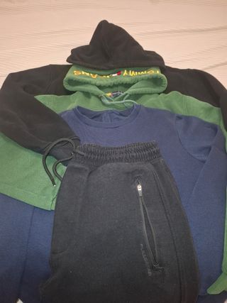 Lote 3 sudaderas y 1 pantalón chándal