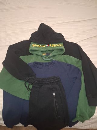 Lote 3 sudaderas y 1 pantalón chándal