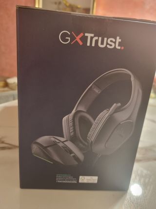 Trust Gaming Pack 4 in 1 RGB: tastiera, mouse, cuffie