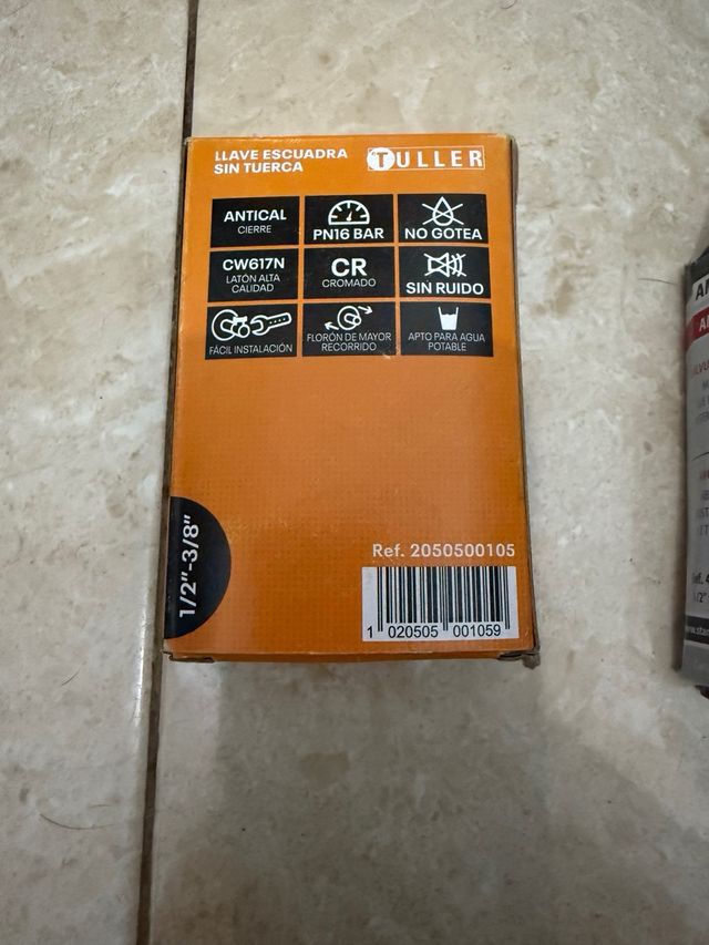 Válvula Escuadra y Llave Extra Larga