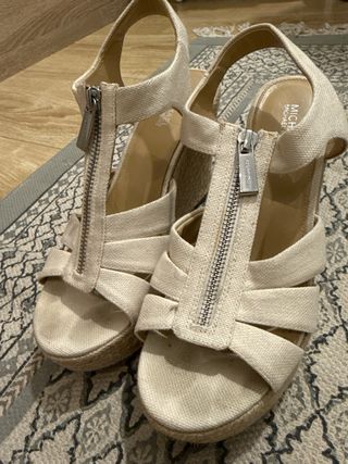 Sandalias Michael Kors Beige