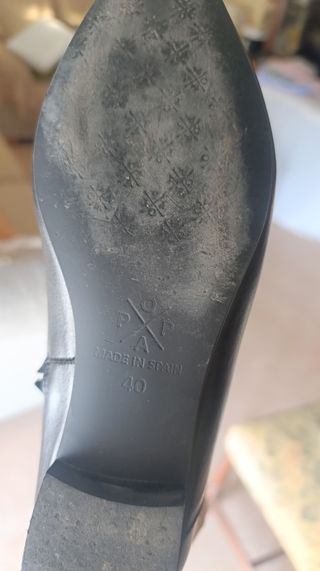 Botas altas de piel negras