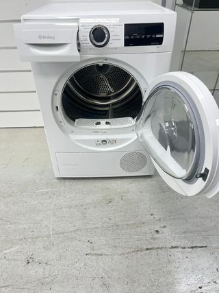 Secadora Marca Balay 8kg bomba de calor 