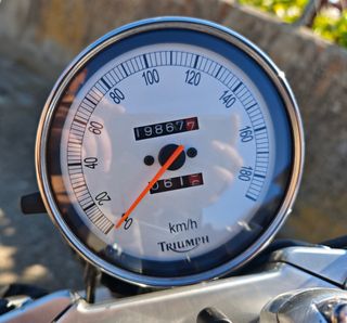 Se vende Triumph Bonneville América