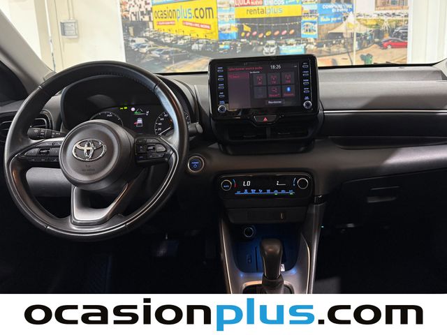 Toyota Yaris 120H Business Plus 85 kW (116 CV)