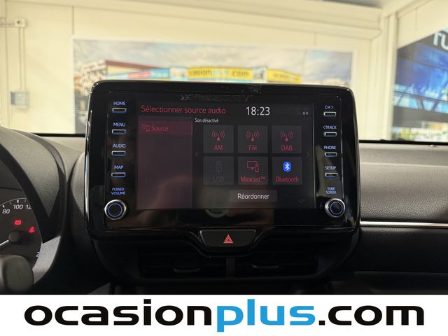 Toyota Yaris 120H Business Plus 85 kW (116 CV)