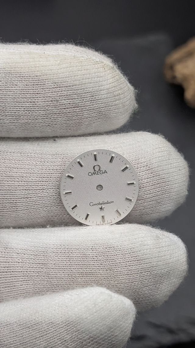 Quadrante Omega Argento