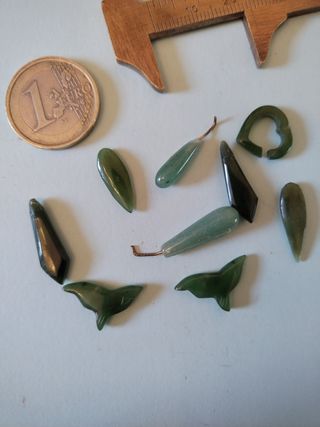 9 pezzi giada: gocce, cuore, animali