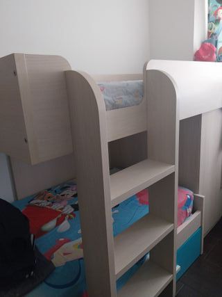 Cama tren madera, compacto, y espacioso 