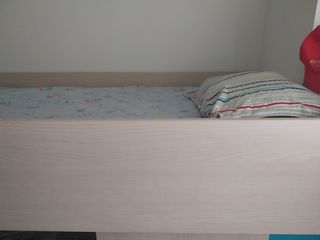 Cama tren madera, compacto, y espacioso 