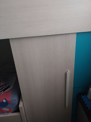 Cama tren madera, compacto, y espacioso 
