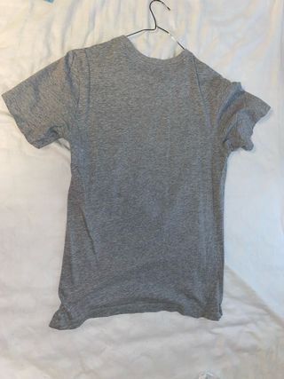 Camiseta Nike Gris