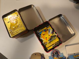 Pokemon cartas y cajas