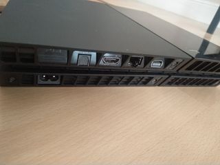 PS4 (PlayStation 4) Negra