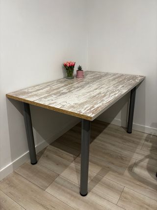 Mesa de comedor/escritorio en A Coruña