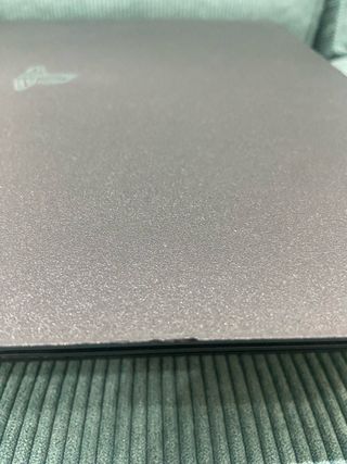 PS4 Pro 1TB Sony Negra + Mando original. 