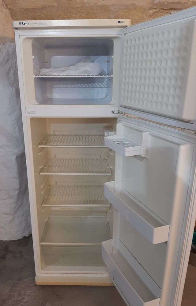 Nevera Lynx blanca