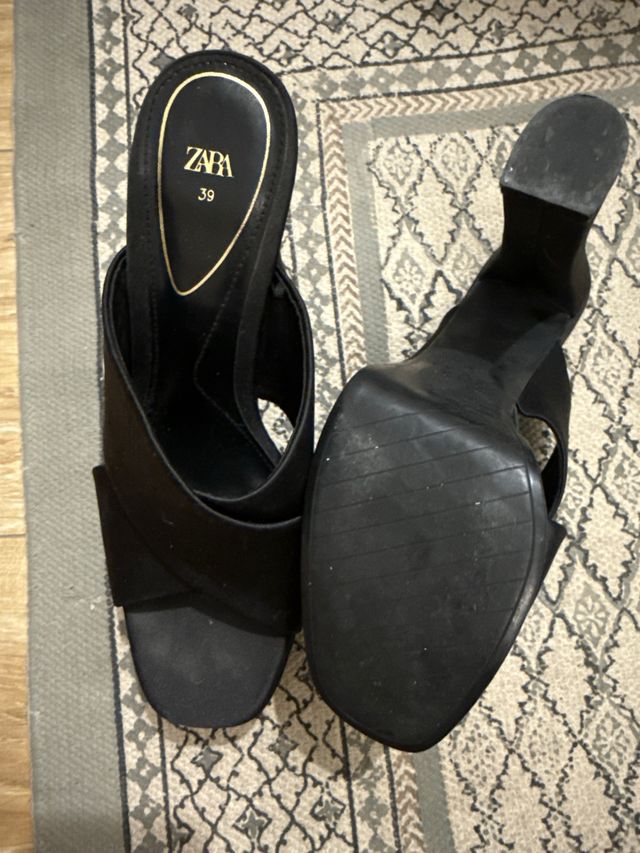 ZARA Plataformas Negras Talla 39