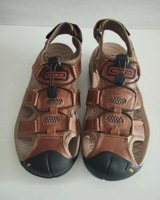 Sandalias trekking piel marrón