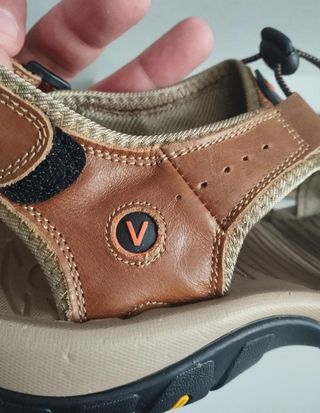 Sandalias trekking piel marrón