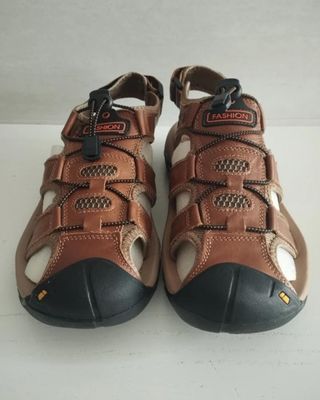 Sandalias trekking piel marrón