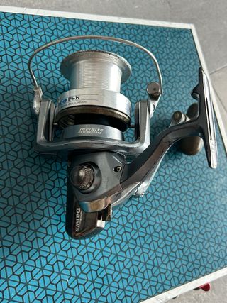 Carrete de pescar Daiwa emcast 5000 PSK
