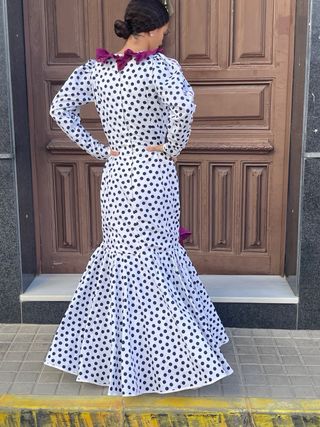 Traje de flamenca talla 38-40 