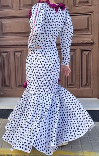 Traje de flamenca talla 38-40 