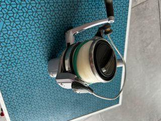 Carrete de pesca Daiwa EMBLEM-X

