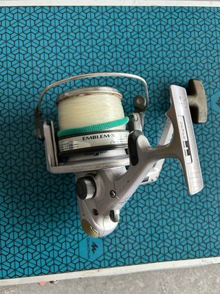Carrete de pesca Daiwa EMBLEM-X

