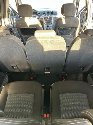 Ford Galaxy 2011