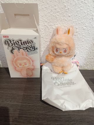 Labubu Big Into Energy Peluche POP MART