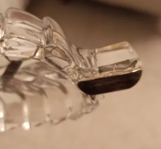 Cenicero cristal tallado y plata en forma de hoja