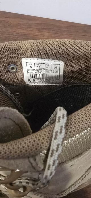 Botas Lowa Desert Sola Vibram Bege