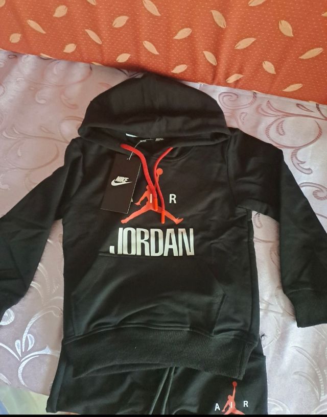 Tuta Jordan bambino 10-11 anni