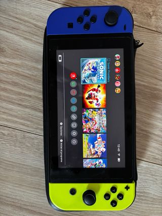 Nintendo Switch Azul y Amarillo