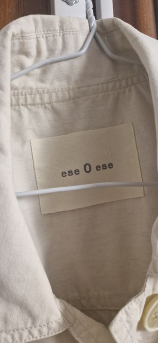 Gabardina eseoese