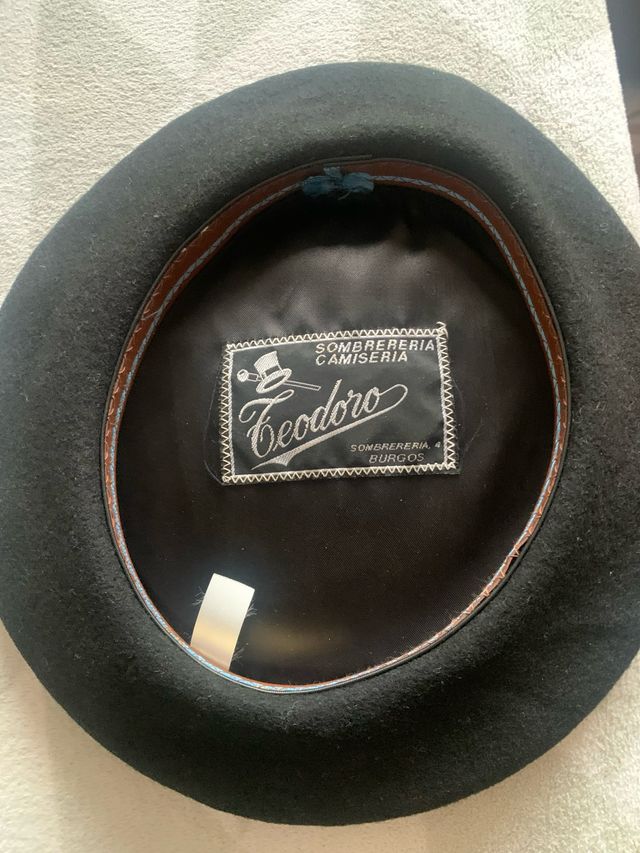 Boina Teodoro Lana Negra 52 cm