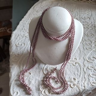 Collar de perlas rosa y blanco