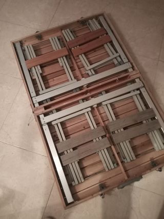 Mesa de camping plegable de madera