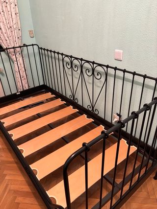 Conjunto de dormitorio floral