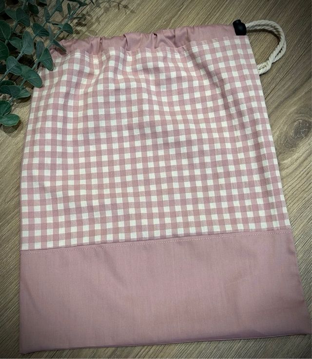 Saquito de tela hecho a mano