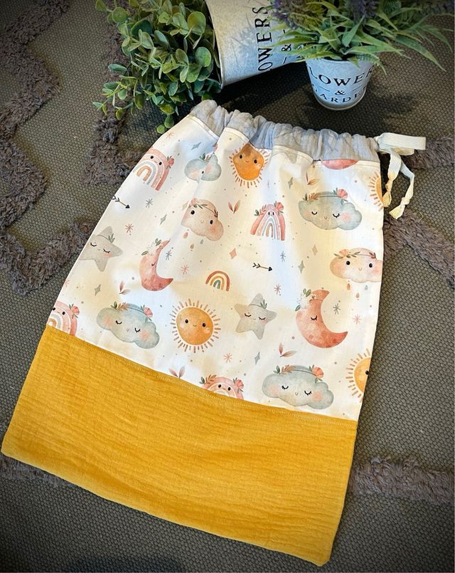 Saquito de tela hecho a mano