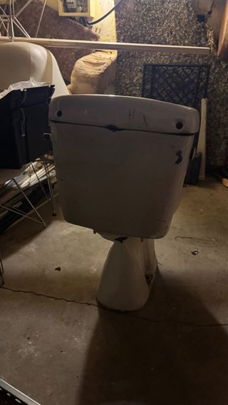 Retrete de baño blanco