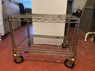 Carro/mesa METRO cromada con ruedas giratorias