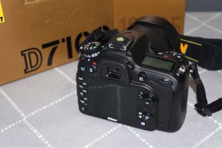 Nikon D7100 DSLR + Objetivo 18-105mm