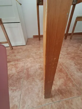Mesa madera  Ikea Jokkmokk [ no incluye sillas]