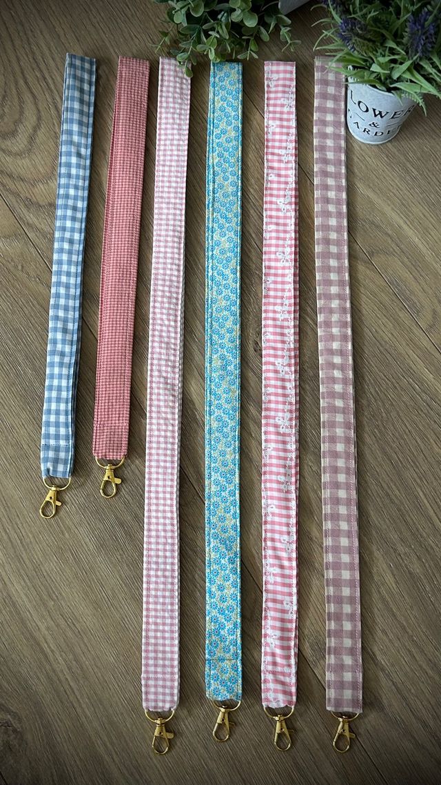 Porta móvil/llaves hecho a mano. Personalizable