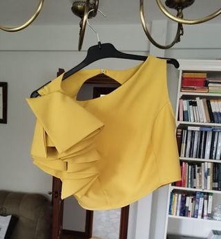 Vestido de fiesta amarillo dos piezas