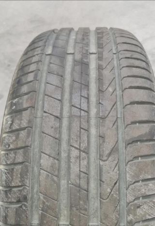 Neumático Pirelli Cinturato P7 245/45 R18 100Y